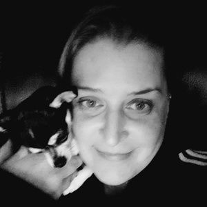 Meet your Posher, Laurie